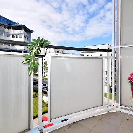 Emerald Marble Serenity Apartment